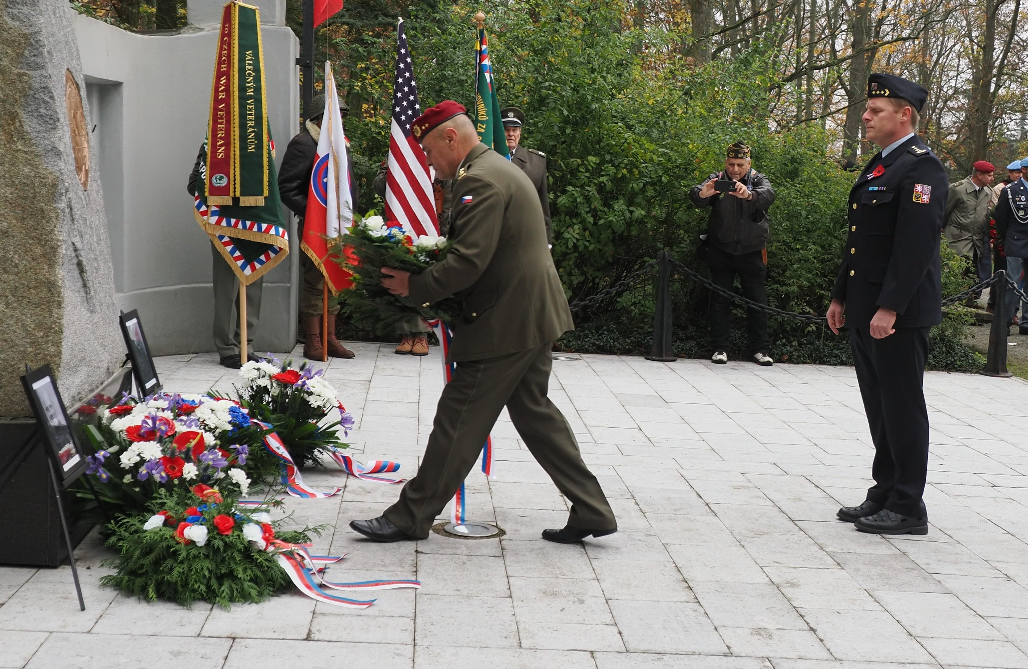 https://www.vscr.cz/media/organizacni-jednotky/plzen/aktuality/veterani-2.jpg